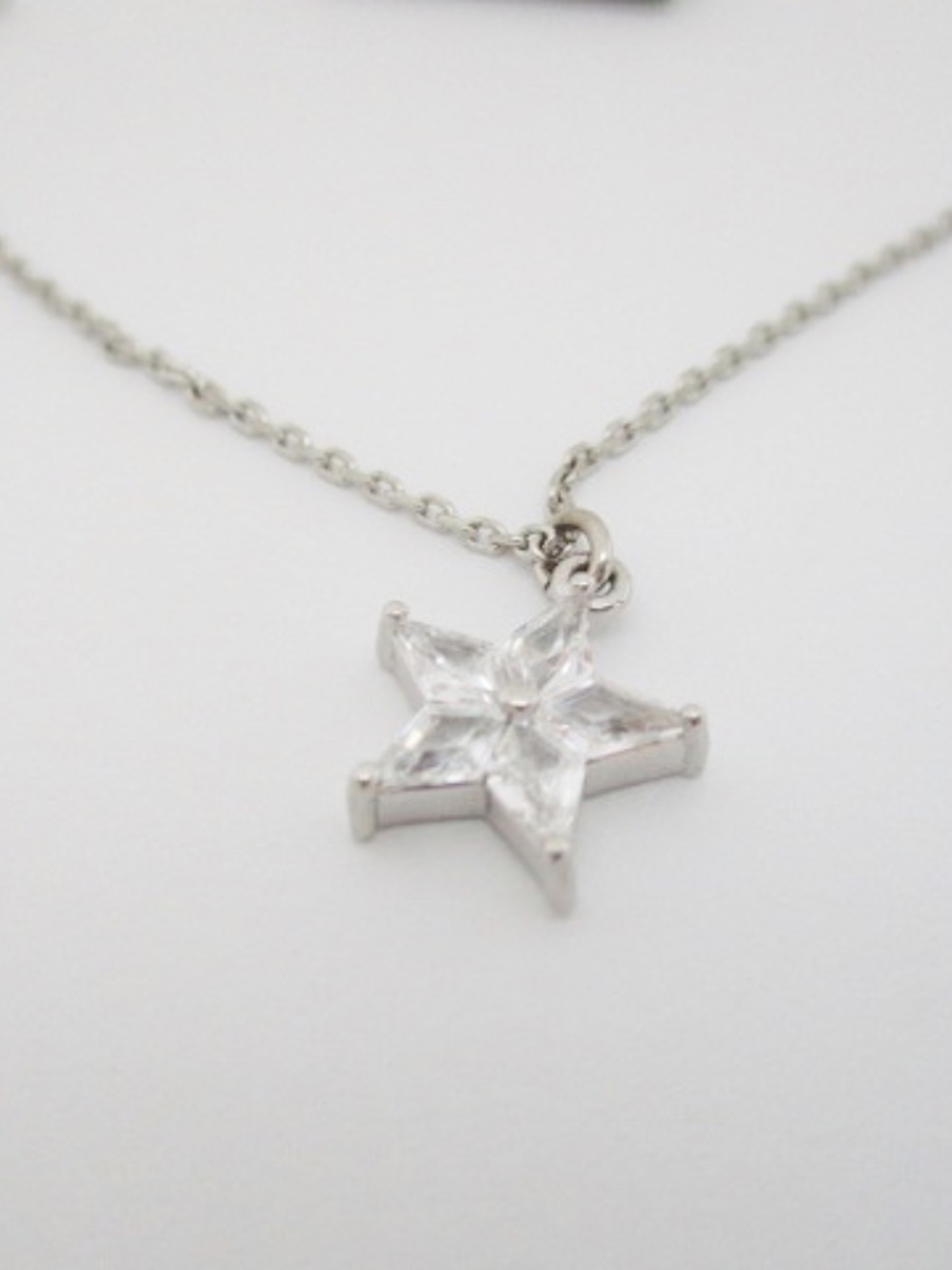 KATE SPADE - Cosmos Necklace - Picture 2 of 6